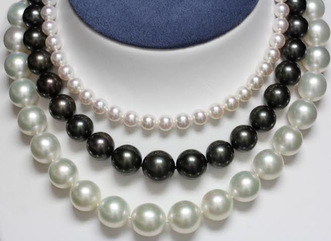 First Look: Pictures with the Pearls